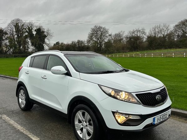 Kia Sportage SUV, Diesel, 2011, White