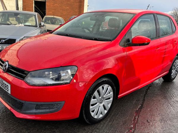 Volkswagen Polo Hatchback, Petrol, 2012, Red