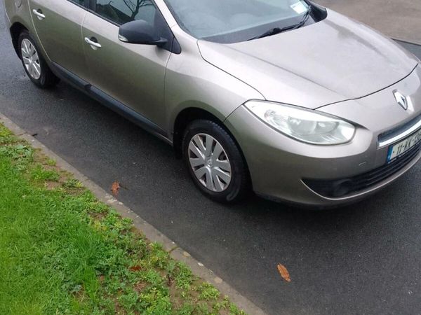 Renault Fluence Saloon, Diesel, 2011, Gold
