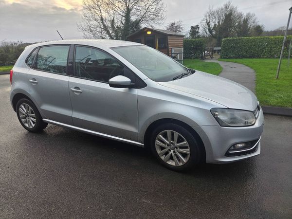 Volkswagen Polo Hatchback, Diesel, 2015, Silver