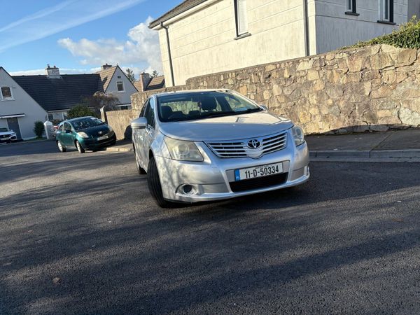 Toyota Avensis Saloon, Diesel, 2011, Silver