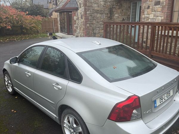 Volvo S40 Saloon, Diesel, 2009, Silver