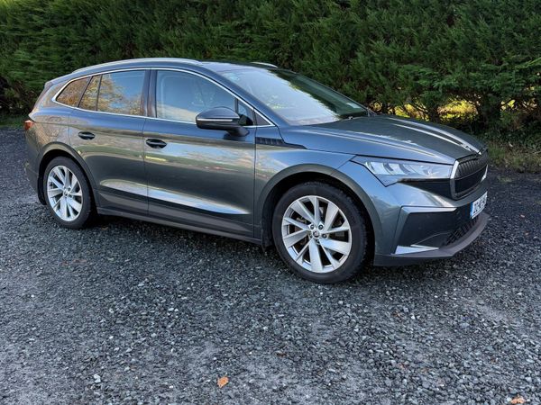 Skoda Enyaq Estate/Jeep, Electric, 2021, Grey