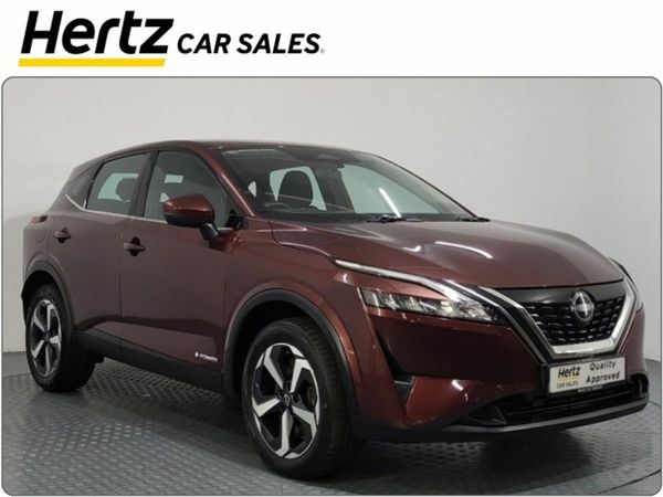 Nissan Qashqai MPV, Petrol, 2023, Red