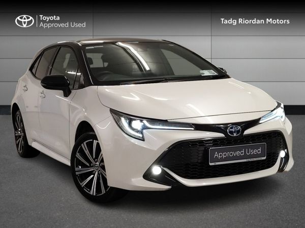 Toyota Corolla Hatchback, Petrol Hybrid, 2023, White