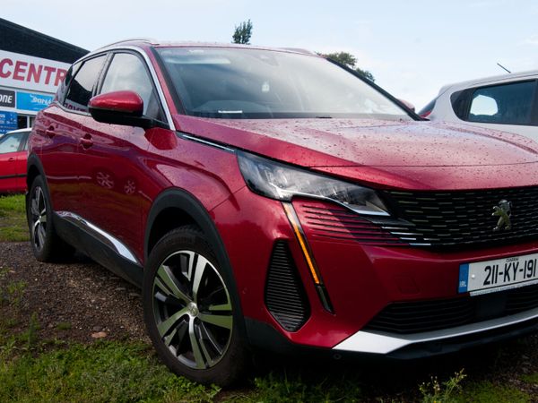 Peugeot 3008 MPV, Diesel, 2021, Red