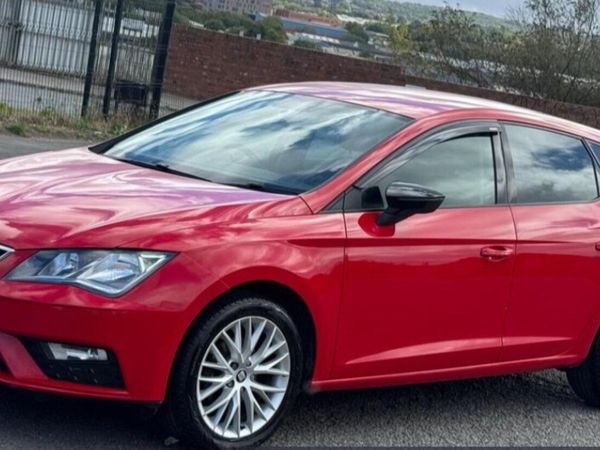 SEAT Leon Hatchback, Diesel, 2019, Red