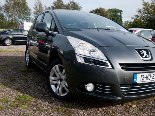 Peugeot 5008 MPV, Diesel, 2012, Grey