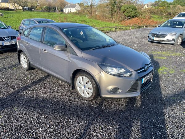 Ford Focus Hatchback, Diesel, 2011, Brown