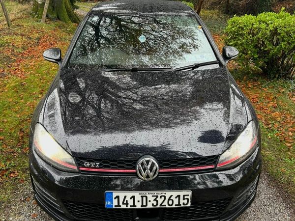Volkswagen Golf Hatchback, Petrol, 2014, Black