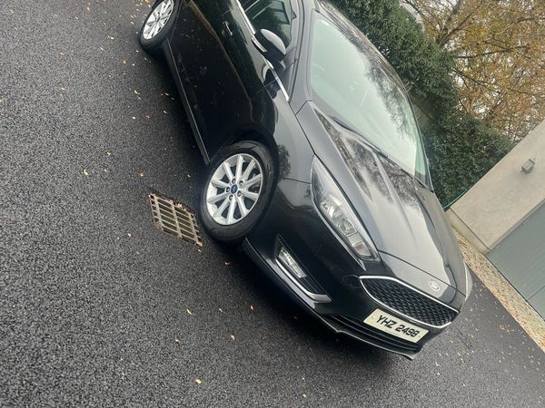 Ford Focus Hatchback, Diesel, 2017, Black