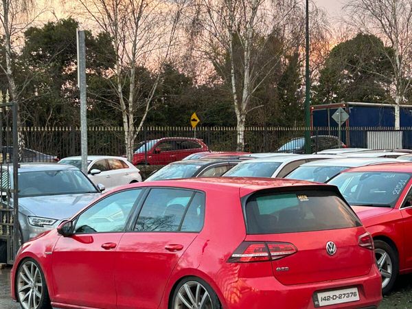 Volkswagen Golf Hatchback, Diesel, 2014, Red