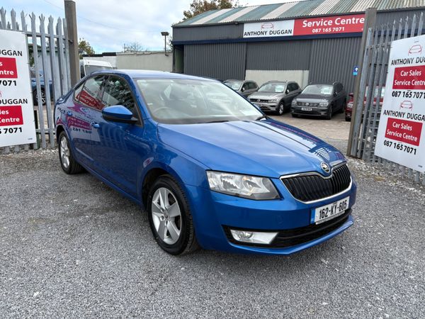 Skoda Octavia Saloon, Diesel, 2016, Blue
