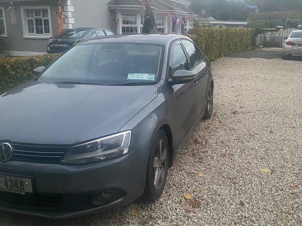 Volkswagen Jetta Saloon, Diesel, 2012, Grey