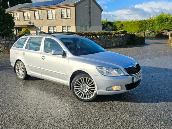 Skoda Octavia Estate, Diesel, 2013, Silver