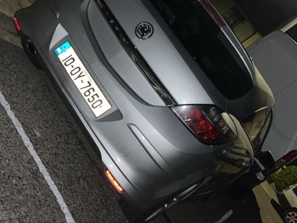Vauxhall Astra Hatchback, Diesel, 2010, Silver
