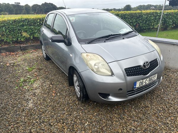 Toyota Yaris Hatchback, Petrol, 2006, Silver