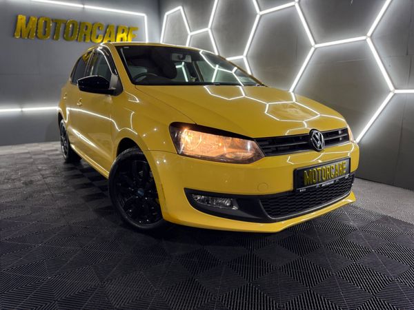 Volkswagen Polo Hatchback, Petrol, 2011, Yellow