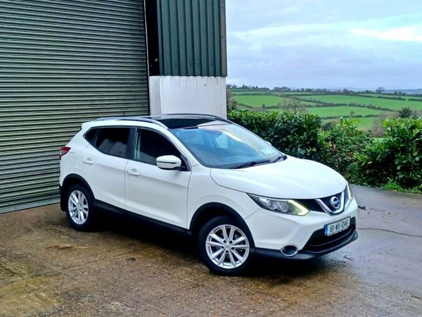 Nissan Qashqai Hatchback, Diesel, 2016, White