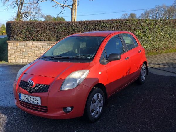 Toyota Yaris Hatchback, Petrol, 2006, Orange