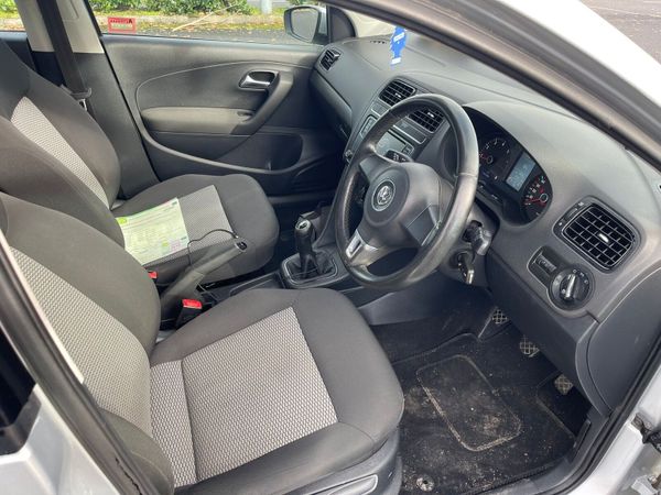 Volkswagen Polo Hatchback, Petrol, 2012, Silver