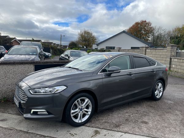 Ford Mondeo Hatchback, Diesel, 2016, Grey