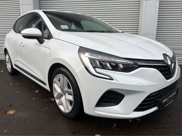 Renault Clio Hatchback, Petrol, 2022, White