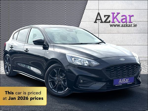 Ford Focus Hatchback, Petrol, 2022, Black