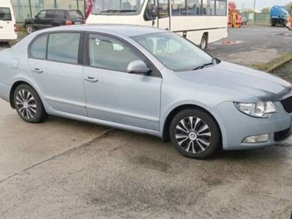 Skoda Superb Saloon, Diesel, 2012, Blue
