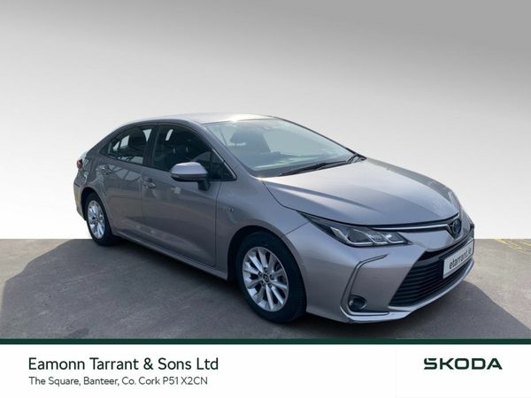 Toyota Corolla Saloon, Petrol Hybrid, 2019, Grey