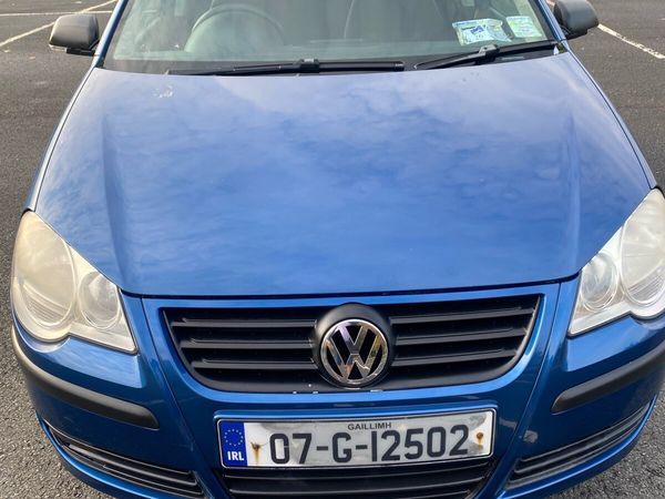 Volkswagen Polo Hatchback, Petrol, 2007, Blue