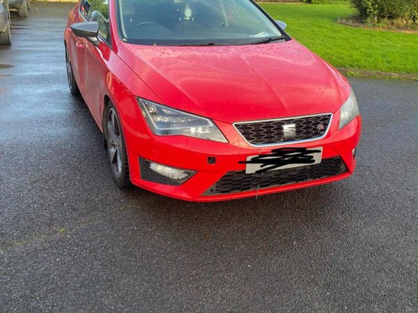 SEAT Leon Estate, Diesel, 2015, Red