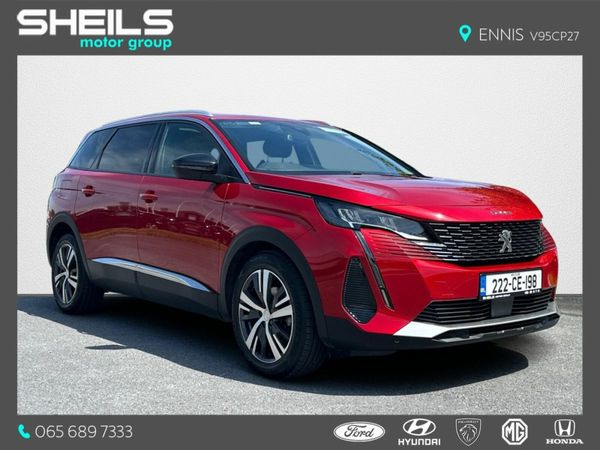 Peugeot 5008 MPV, Diesel, 2022, Red