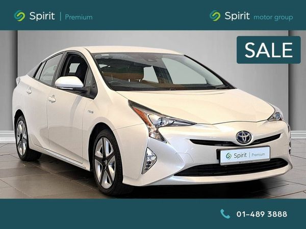 Toyota Prius Hatchback, Petrol Hybrid, 2017, White