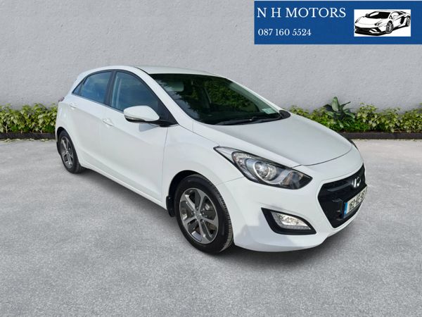Hyundai i30 Hatchback, Petrol, 2016, White