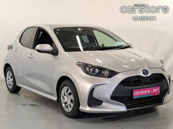 Toyota Yaris Hatchback, Petrol Hybrid, 2021, Silver