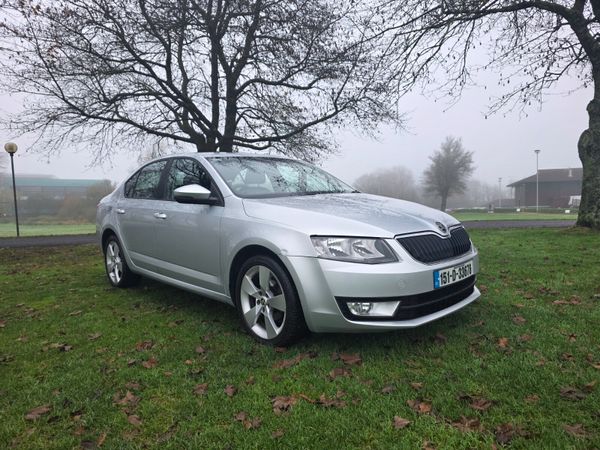 Skoda Octavia Saloon, Diesel, 2015, Silver