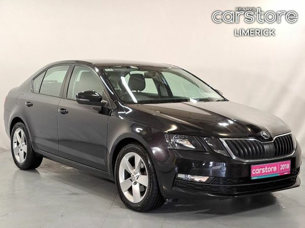 Skoda Octavia Saloon, Diesel, 2018, Black