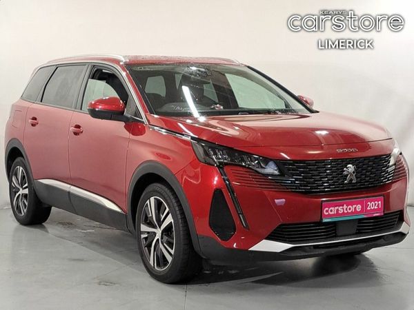 Peugeot 5008 MPV, Petrol, 2021, Red