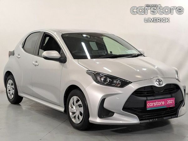 Toyota Yaris Hatchback, Petrol, 2021, Silver