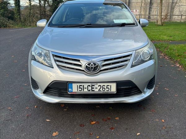 Toyota Avensis Saloon, Diesel, 2015, Silver