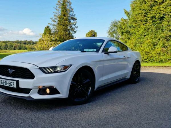 Ford Mustang Coupe, Petrol, 2016, White