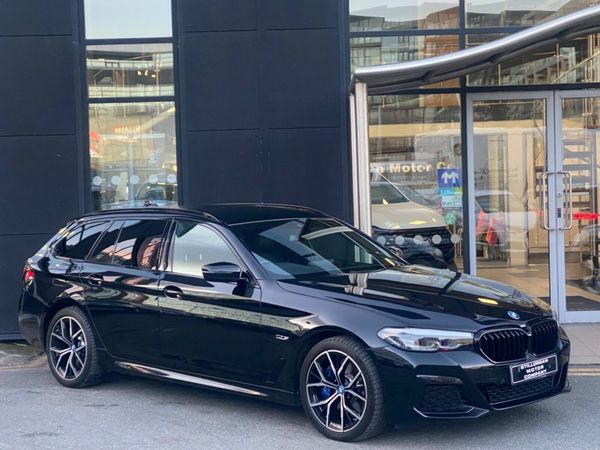 BMW 5-Series Estate, Petrol Plug-in Hybrid, 2024, Black