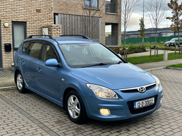Hyundai i30 MPV, Diesel, 2012, Blue