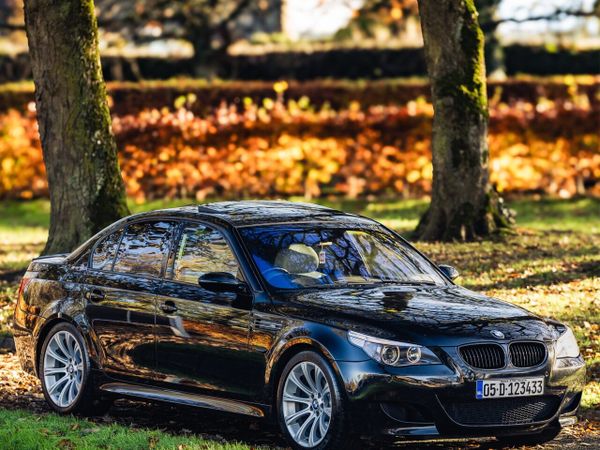 BMW M5 Saloon, Petrol, 2005, Black