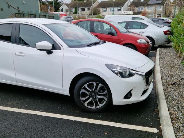 Mazda Mazda2 Hatchback, Petrol, 2016, White