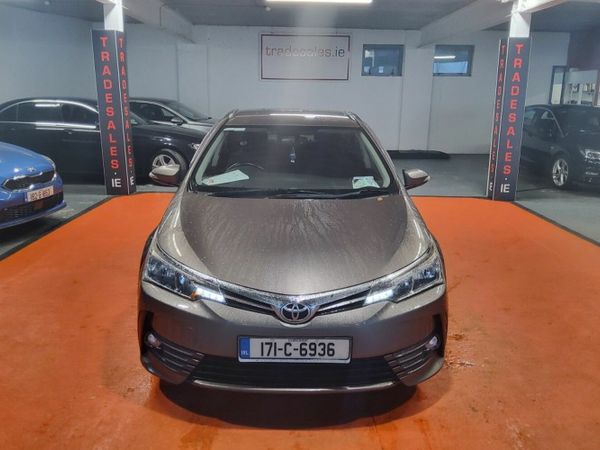 Toyota Corolla Saloon, Diesel, 2017, Grey