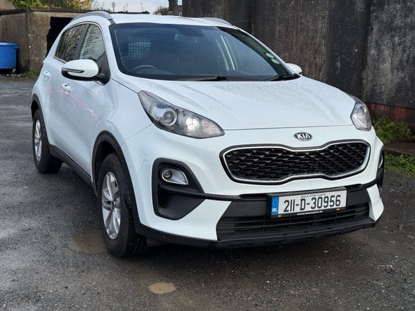 Kia Sportage SUV, Diesel Hybrid, 2021, White