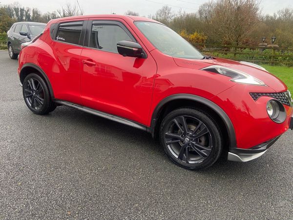 Nissan Juke SUV, Petrol, 2015, Red