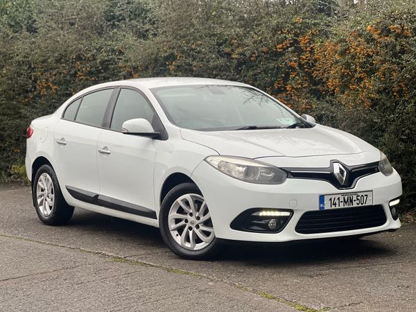 Renault Fluence Saloon, Diesel, 2014, White